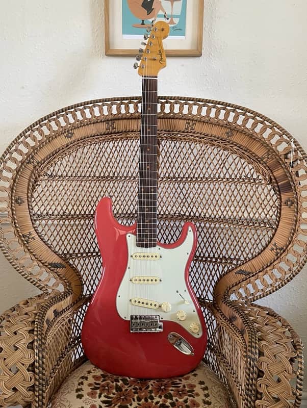 Fender American Vintage II '61 Stratocaster 2023 - Fiesta Red