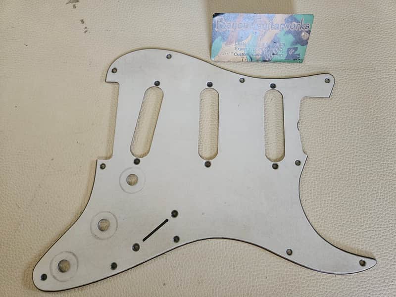 Fender Stratocaster Aged Relic 3 ply Pickguard White 62 59-62 image 1