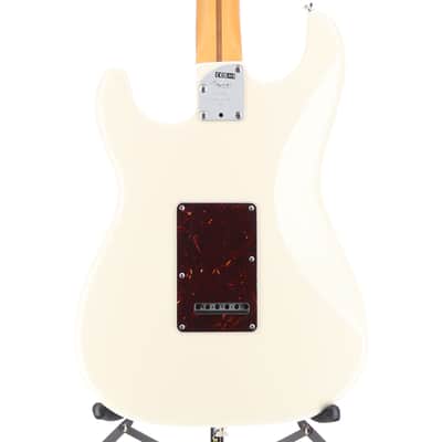 Fender Certified Pre-Owned American Professional II Stratocaster, Maple Fingerboard, Olympic White (F7) (07944) image 2