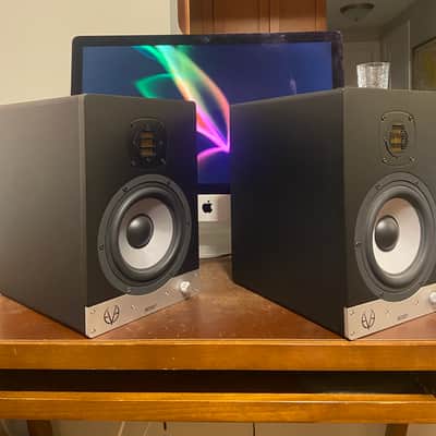 Pair Eve SC207 Studio Monitors image 2