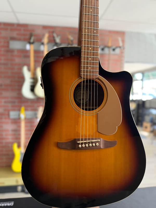 Fender California Series Redondo Player
