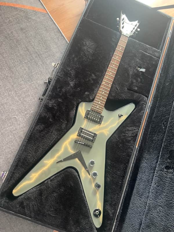 【希少/激レア】DEAN ML BLACK GOLD エレキギター DEAN ML BLACK GOLD (MODEL MLBG) for sale - Price and Used Value