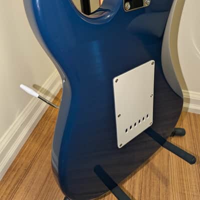 Squier Affinity Series Stratocaster with Rosewood Fretboard - Blue image 11