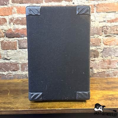 Fender Rumble 15 15-Watt 1x8" Bass Combo Amp (1990s - Black) image 5