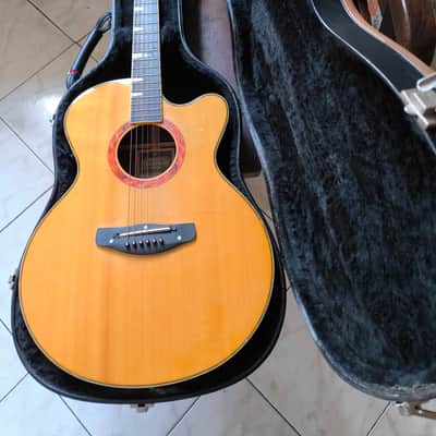 YAMAHA CPX 10 acoustic guitars