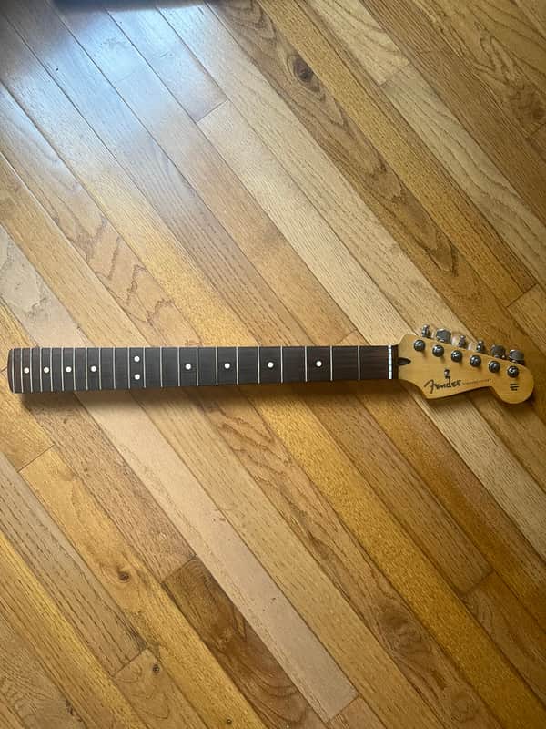 Fender Stratocaster Neck Pau Ferro 9.5 radius 22 frets with Hardware image 1