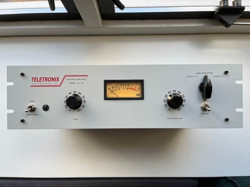 LA2A opto compressor/limiter based on HoneyBadger Audio PCB, with demo image 1