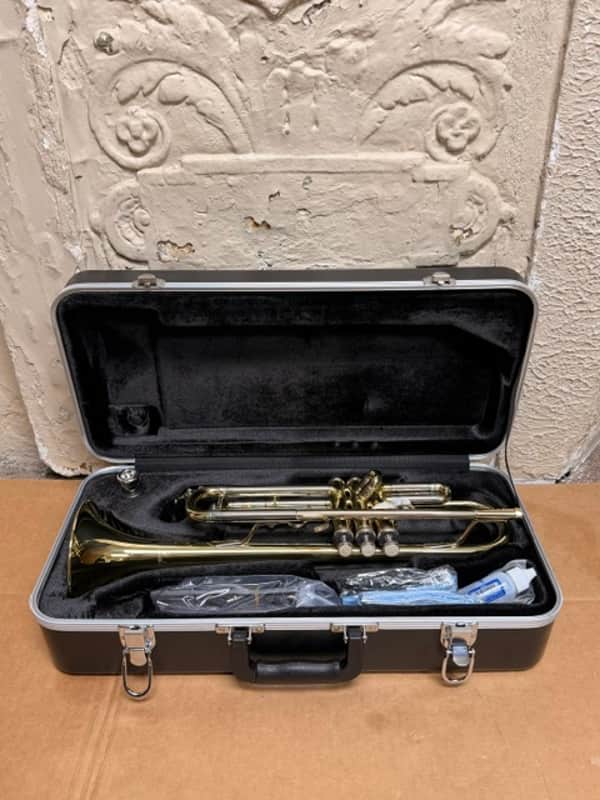 Pearl Belsona BTPT200 Series Student Bb Trumpet w/ ABS Hard Case (SN: 240050) image 1