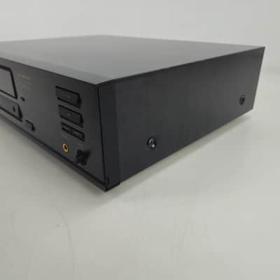 Akai - CD-37B - Compact Disc Player - With Remote image 4