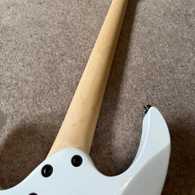 Ibanez JEMJR-BK Steve Vai Signature with Rosewood Fretboard 2022 - Present - Black image 7