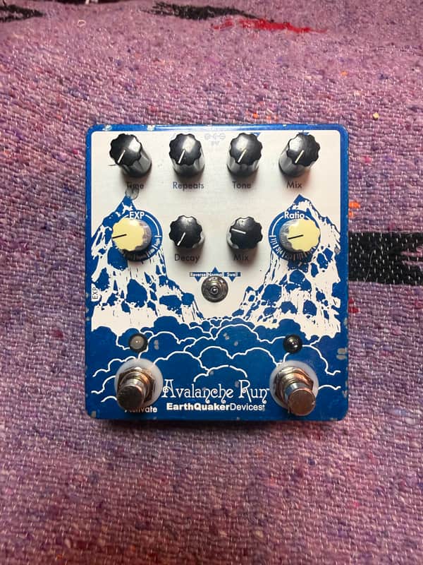 EarthQuaker Devices Avalanche Run Stereo Reverb & Delay with Tap Tempo v2 2018