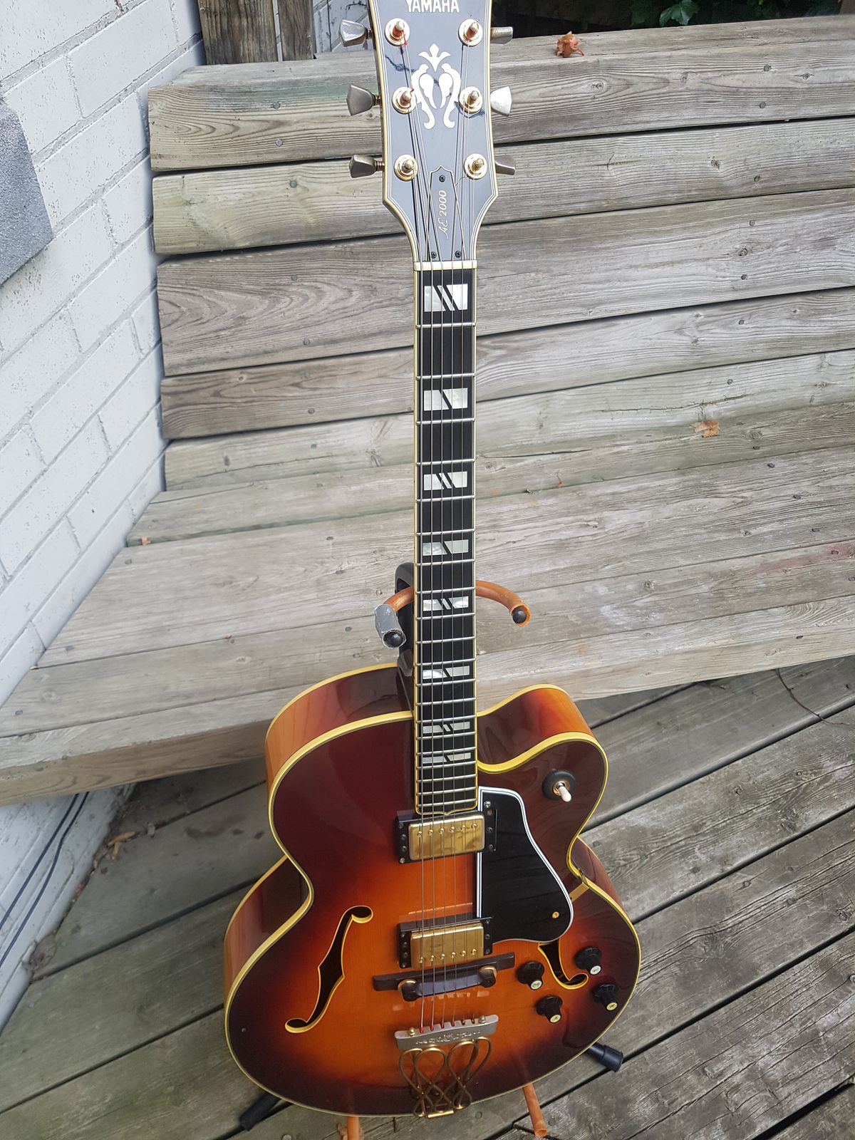 Yamaha AE2000 Sunburst 1978 | Reverb