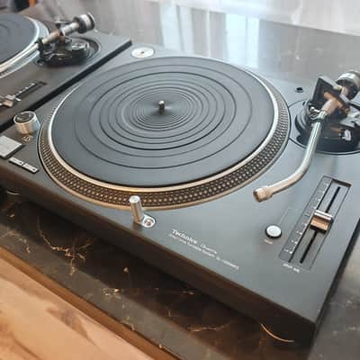 2 x Technics SL-1200MK5 Turntable image 3