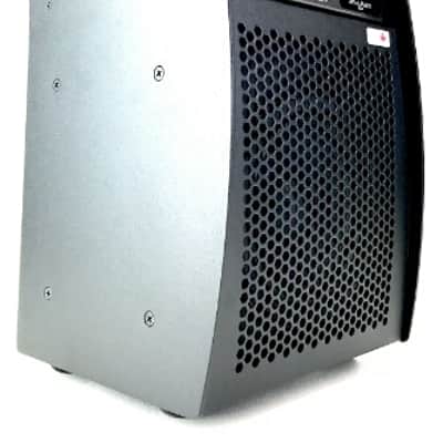 Traynor SB106 | 1x6.5" 2way, 200W Ultra-compact Bass Combo. Brand New! image 3