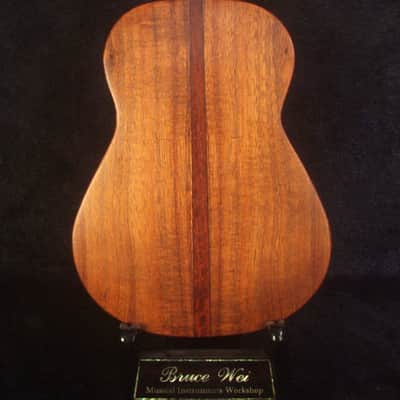 Handcrafted Concert Ukulele, Solid Hawaiian Koa, MOP Inlay, Soft-bag, Bruce Wei UG15-2934 image 5