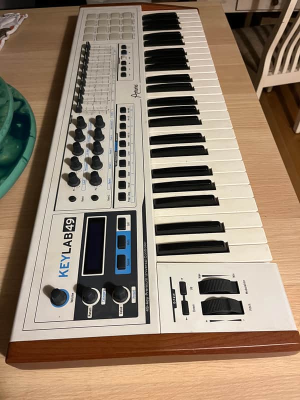 Arturia KeyLab 49 MIDI Controller 2013 - 2017 - White image 1