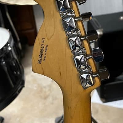 Fender Squire Strat circa 2000 - Candy Apple image 6