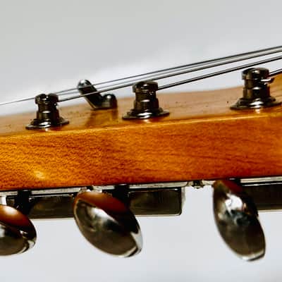 Fender Yngwie Malmsteen  Signature Stratocaster with Maple Fretboard 1987 - 1997 - Vintage White image 7