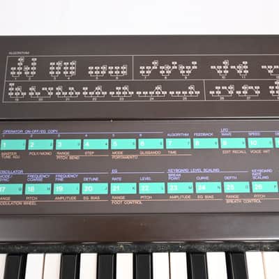 Yamaha DX7 MK I *with case* image 13