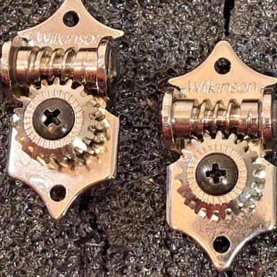 Wilkinson Vintage Open Gear Back Ukulele Tuning Machines -Set of 4 (2+2) - Chrome Finish with Black Knobs image 2