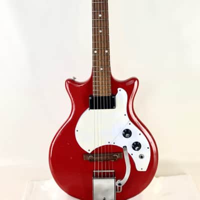 Supro "Suprosonic" 1960's - Red image 2