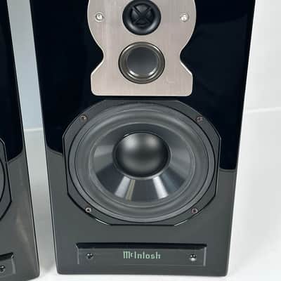 McIntosh XR50 Bookshelf Audiophile Speaker (Pair) image 5
