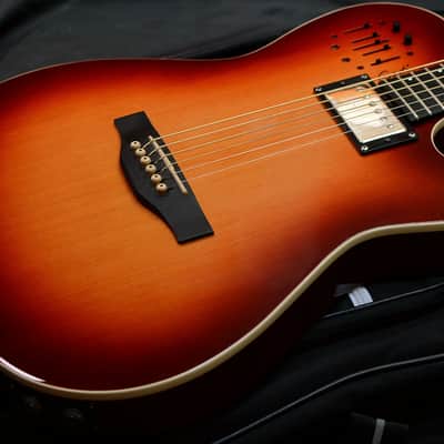 Godin A6 Ultra 2010s - Cognac Burst image 6