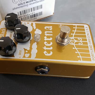(MINT) Mr. Black Eterna Shimmer Reverb Gold 2010s image 3