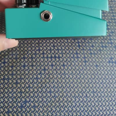 Boss TR-2 Tremolo (Silver Label) 1997 - Present - Green image 4