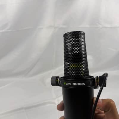 Shure SM7dB Cardioid Dynamic Microphone with Built-In Preamp 2023 - Present - Black image 5