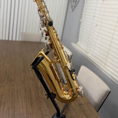 Yamaha YAS-26 Standard Alto Saxophone 2017 - Lacquered Brass image 7