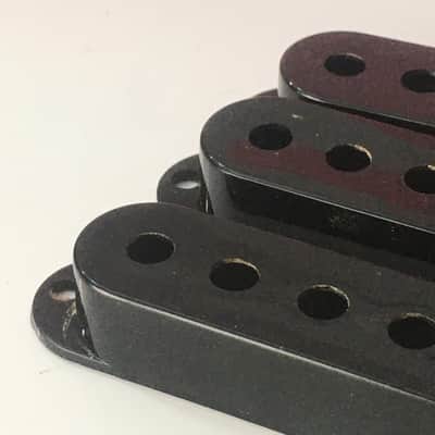 Genuine Fender Relic Black Strat Pickup Covers Stratocaster Electric Guitar 52mm image 4