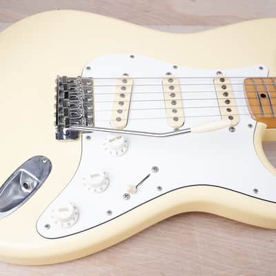 Fender Classic '70s Stratocaster MIJ 2015 Vintage White Made in Japan Reissue w/ Bag image 3
