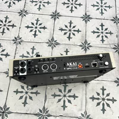 Akai MPC One Standalone MIDI Sequencer Retro Edition image 4