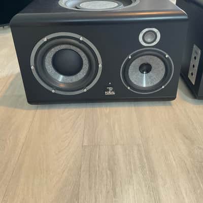 Focal SM9 Powered Midfield Monitors (Pair) image 3