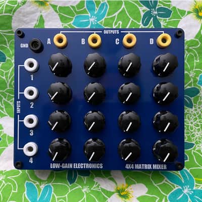 Low-Gain Electronics 4x4 Passive Matrix Mixer Banana Jacks 2021 - Blue image 1