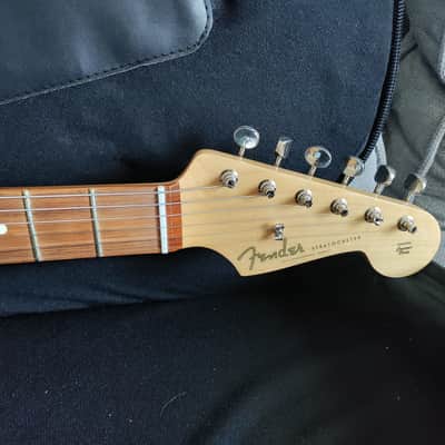 2017 Fender Stratocaster Classic Player '60s 3-Color Sunburst w/GIGBAG image 4