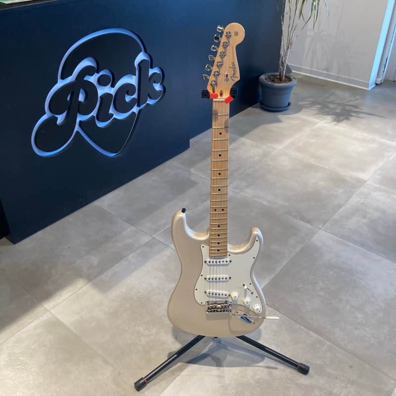 Fender American Standard Stratocaster 2008 - 2016 | Reverb Romania