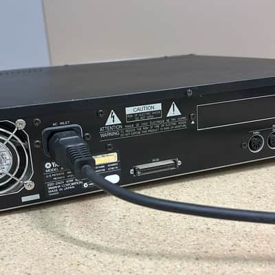 Yamaha A4000 - Silver image 5