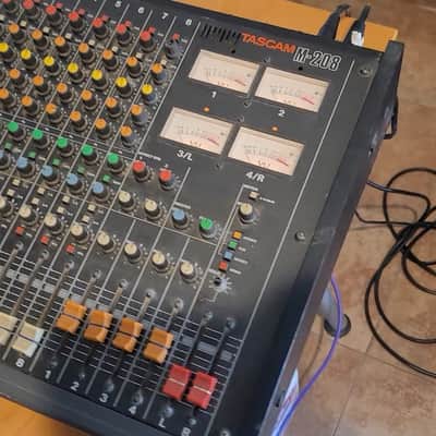 TASCAM M-208 - Gearspace