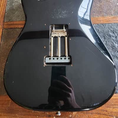 Fender Squier strat vintage MIJ SSS E serial w/bag 1987 - blk image 3