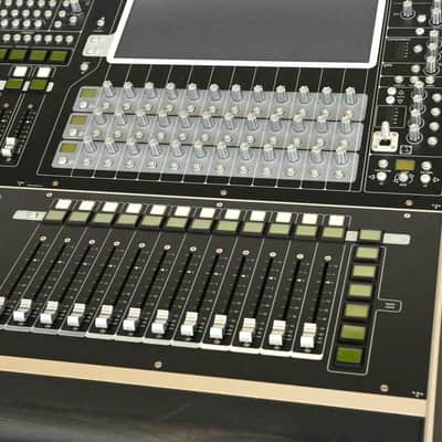 DiGiCo SD7 Digital Console w/Dual Engines, Waves, ST Optical & Road Case CG01048 *ASK FOR SHIPPING* image 4