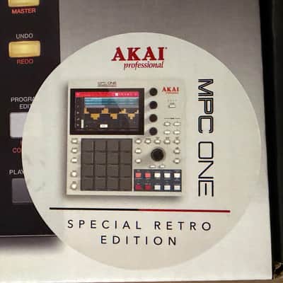 Akai MPC One Standalone MIDI Sequencer Retro Edition 2021 - Present - Grey image 3