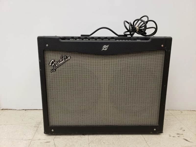 Fender Mustang IV