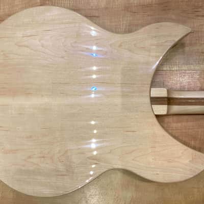 Rickenbacker 330 MG 6-String Electric Guitar MapleGlo (Natural) image 5