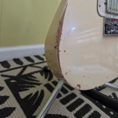 Fender Telecaster Deluxe, aged white Chris Shiflett Artist Series image 10
