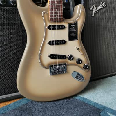 Fender 70th Anniversary Stratocaster Hardtail 2024 - Antigua Burst image 3