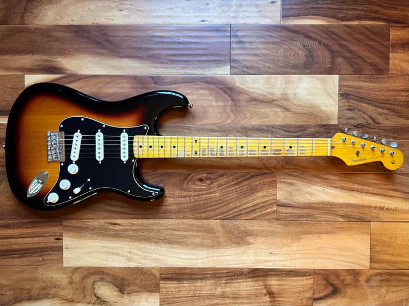 Custom Built Hardtail Stratocaster - 3-tone Sunburst Robert Cray Fender image 1