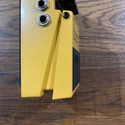 Boss AC-2 Acoustic Simulator (Silver Label) 1997 - 2006 - Yellow image 4