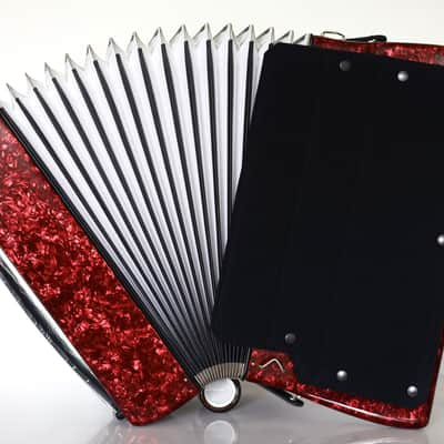 NEW Weltmeister Saphir Red Piano Accordion, made in Germany, 120 Bass buttons, Full-size Keyboard Accordian, incl. Straps and Case, Item Location USA image 8